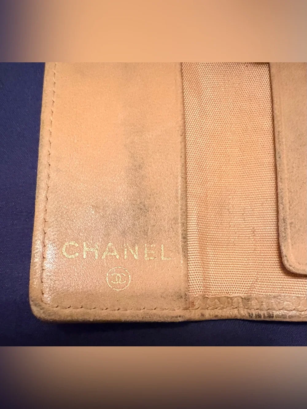 Vintage CHANEL Timeless CC Beige Caviar Leather 6 Key Case Card 8 Series